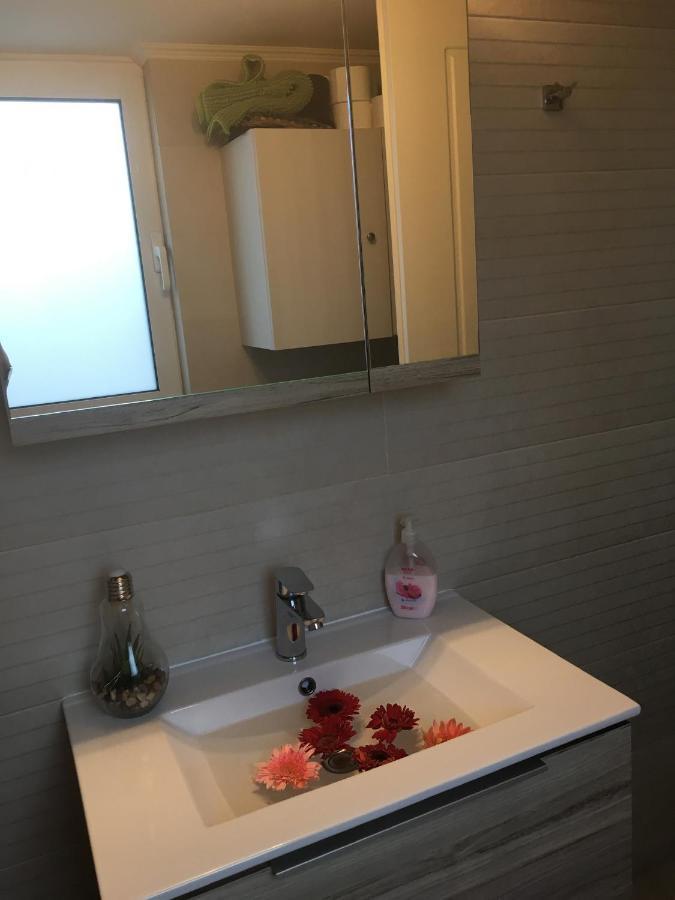 העיירה רתימנו Flower Apartment מראה חיצוני תמונה