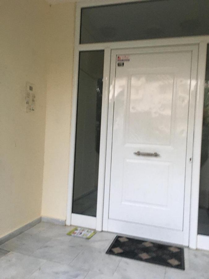 העיירה רתימנו Flower Apartment מראה חיצוני תמונה