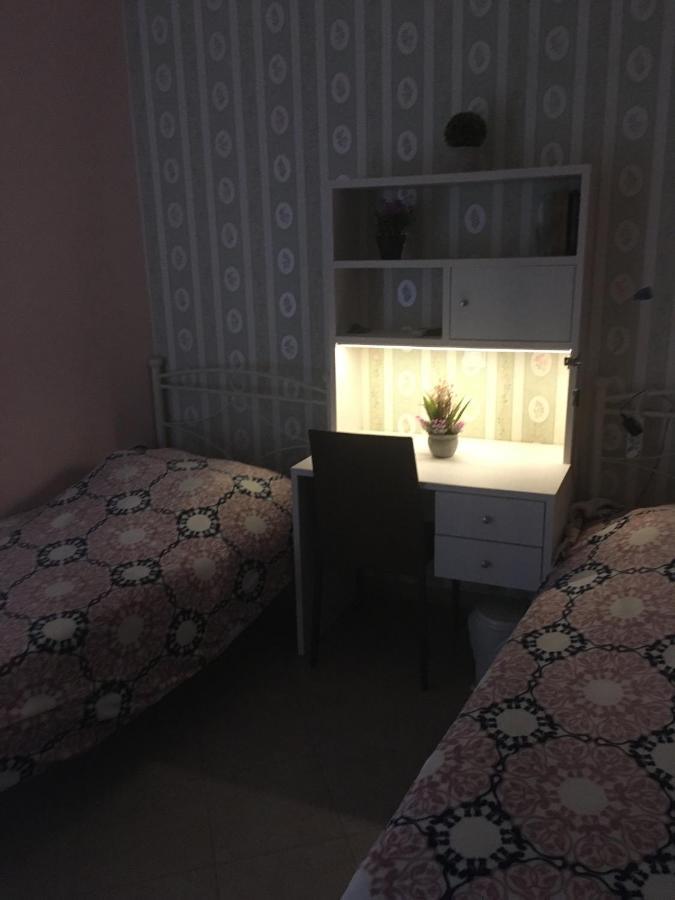 העיירה רתימנו Flower Apartment מראה חיצוני תמונה