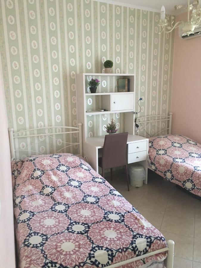 העיירה רתימנו Flower Apartment מראה חיצוני תמונה